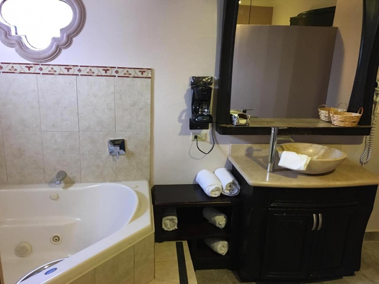 Maria Bonita Suites Агуа-Приета Экстерьер фото